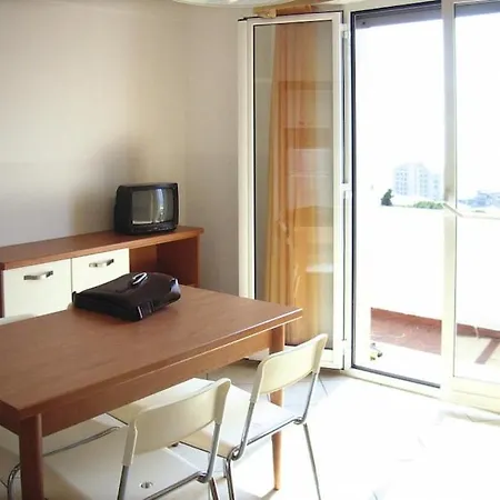 In With Terrace